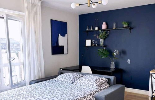 Vanves Wohnung | 3 minutes from metro, sleeps 2, and parking at Porte de Versailles 3 stars