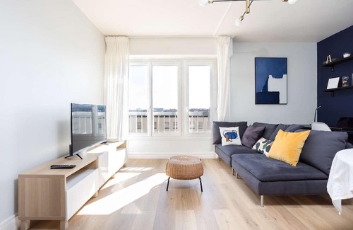 Vanves Wohnung | 3 minutes from metro, sleeps 2, and parking at Porte de Versailles 3 stars
