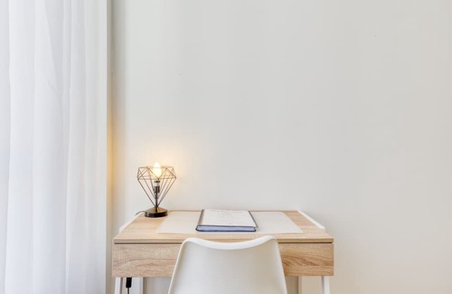 Le Raincy Wohnung | Vrbo Property