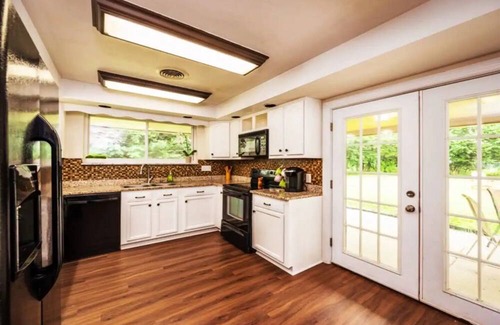 Otterbien Home Haus | The Dorothy Lane Market House