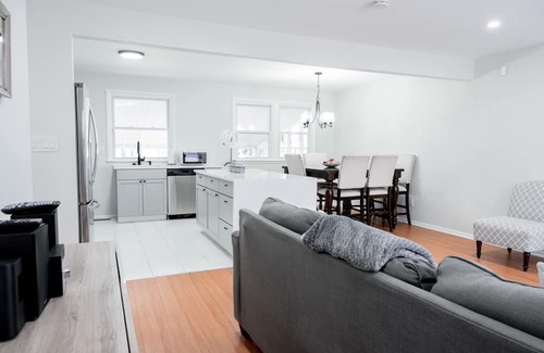 Milford Mill Haus | Charming Urban Retreat