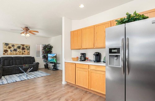 Northwest Reno Haus | 3x2.5 Home with Spectacular Valley Views, pet friendly.