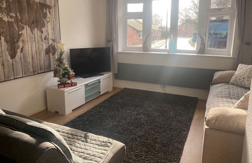 Shrewsbury Villa | Immaculate 2-Bed Villa in Shrewsbury