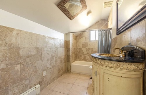 East Bronx Wohnung | 🅱🅾🅾🅺 🅽🅾🆆 1BR Private Beach + Patio