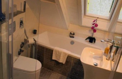 Herrsching am Ammersee Wohnung | Apartment 'Fewo Seeblick Herrsching' with Lake View, Balcony and Wi-Fi