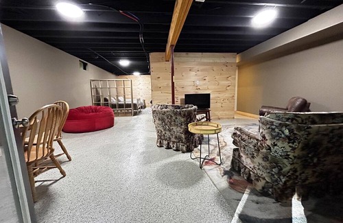 Alpine Lake Skihütte | New! Wintervue with Fireplace - Pet Friendly Home