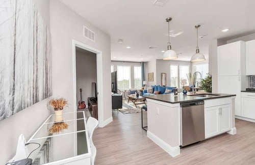 Clear Lake Shores Wohnung | The Coastal Breeze near Kemah Boardwalk and NASA