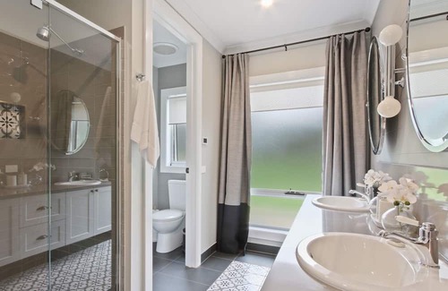 Metung Haus | Black Swan Retreat at Metung