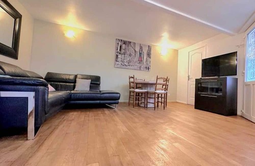 Houilles Haus | Chalet Charmant