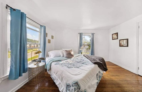 Euclid Haus | Euclid and Babbit Road 3 b 2 b