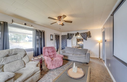 Marlinton Haus | Pet-Friendly West Virginia Getaway Near Skiing