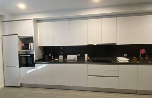 Tondela Wohnung | Flat spacious and tidy - Close stadium Wifi ac