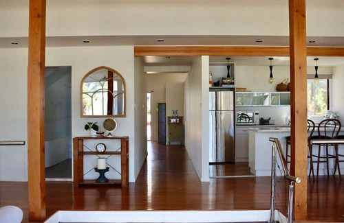 North Arm Cove Haus | Coastal Contentment in the Cove