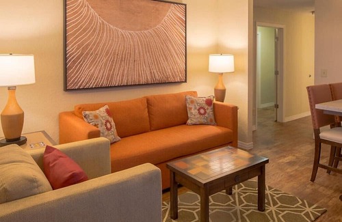 Volusia County Resort | OCEANFRONT - 2 Bdrm w/balonies, Casa Del Mar Resort 10 miles from Daytona Beach