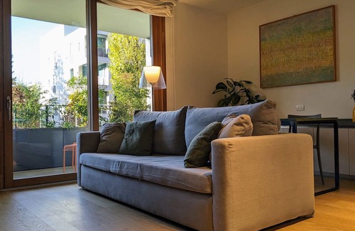 Navigli Wohnung | Modern gem with swimming pool and garage in the heart of Navigli | NABA/Bocconi