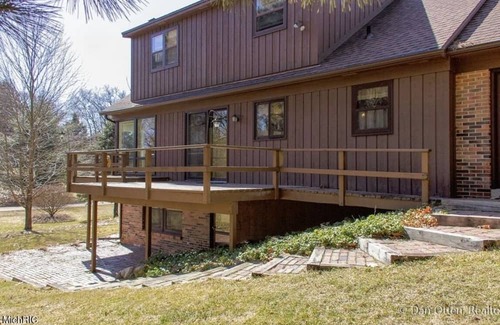 Grand Rapids Haus | A Quiet Slice of Country in the City