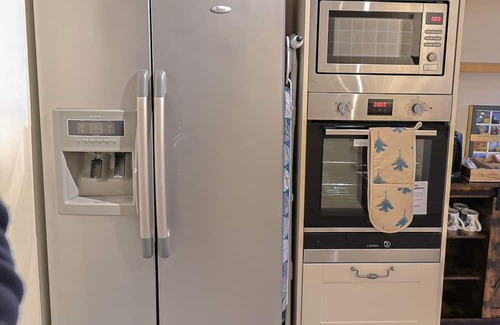 Burnham-on-Crouch Hütte | The Bay Tree Cottage is a newly refurbished cottage with loads aminities inside