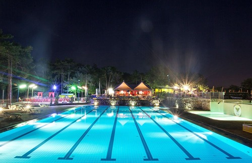 Sistiana Wohnung | Camping Village Mare Pineta 4* by Interhome