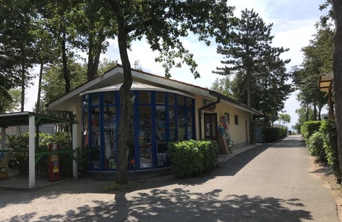 Sistiana Wohnung | Camping Village Mare Pineta 4* by Interhome