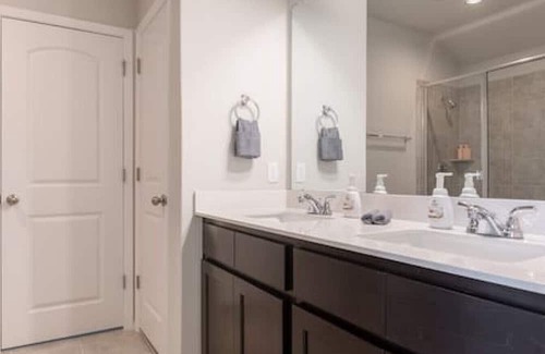 Georgetown Haus | NEW! Upscale, Private Getaway!