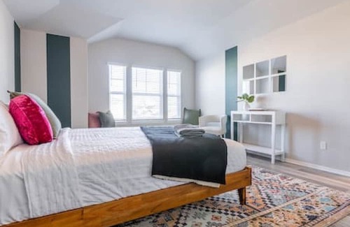 Georgetown Haus | NEW! Upscale, Private Getaway!