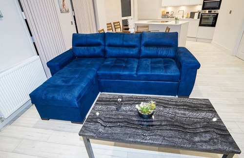 Leatherhead Hotel | Luma House