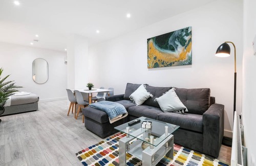 Corby Wohnung | Mids NN Corporation St 04 - Corby Radio Apartment 04