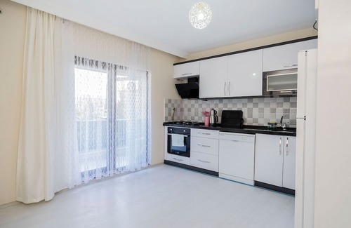 Osmangazi Wohnung | Central and Cozy Flat w Balcony, and ACs in Bursa