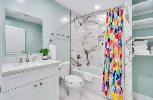 Metairie Wohnung | Conveniently Located Contemporary Condos