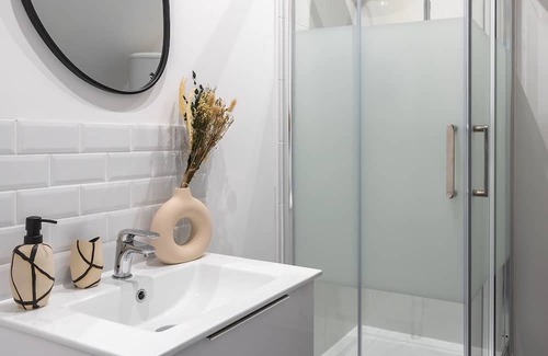Clermont Wohnung | Le Cocon Forestier - Parking Public Gratuit, Wi-fi Haut Débit, Netflix