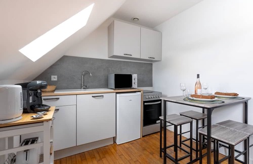 Clermont Wohnung | Le Cocon Forestier - Parking Public Gratuit, Wi-fi Haut Débit, Netflix