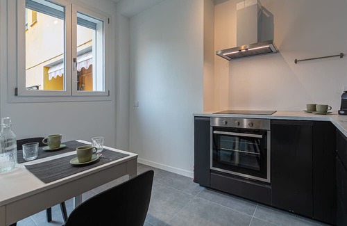 Villa San Giovanni Wohnung | [1 min walk from Metro M1] The Modern Suites