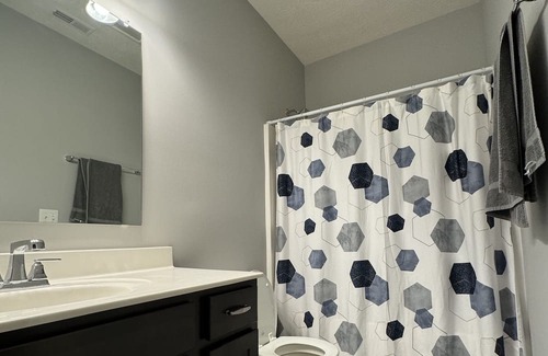 Jeffersontown Haus | New Construction Home! Super close to restaurants, breweries, parks.