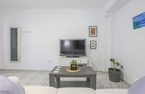Elcano-Los Bermejales Haus | BERMEJALES EL CANO - ADULTS ONLY - Lovely apartment in Seville with free wifi