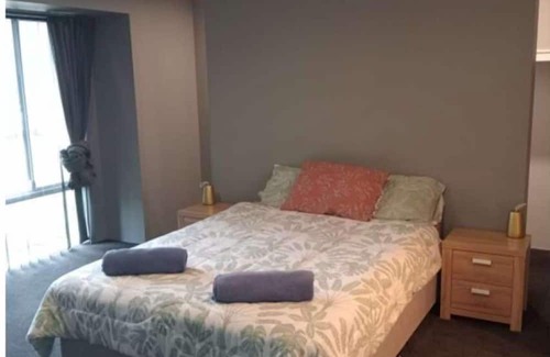 Golden Bay Haus | 4BR Family Home Close to Beach with Free WiFi