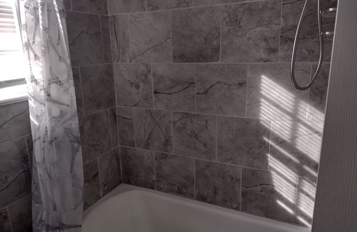 Arlington Haus | The "Cottage at Blueberry Ridge"