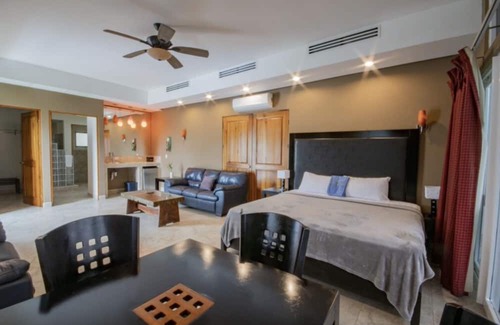 Cerro Plano Haus | Amazing Beach Front 16 Jaco Beach , Cafe & Bar Private, Concierge and more