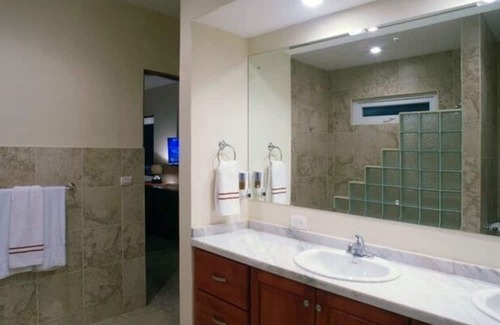 Cerro Plano Haus | Amazing Beach Front 16 Jaco Beach , Cafe & Bar Private, Concierge and more