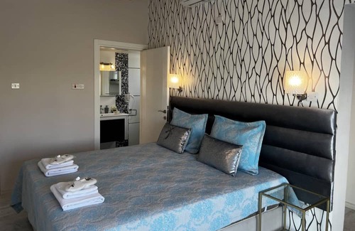 Zeytinlik Villa | Magnificent Villa with Private Pool in Girne