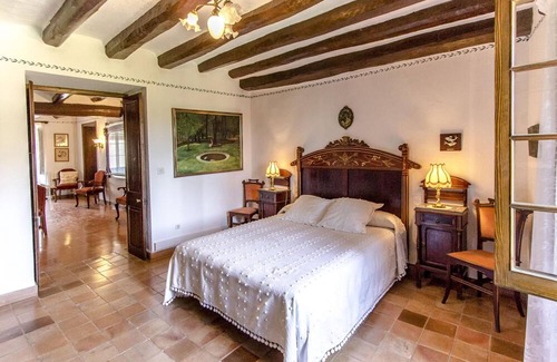 Santa Oliva Villa | Regal Retreat with extra large pool near Sitges