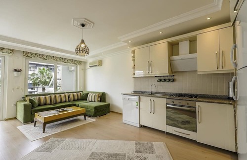 Tosmur Belediyesi Wohnung | Roomy Flat With Pool in a Luxury Complex in Alanya