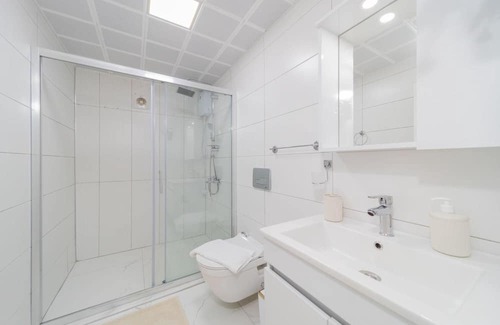 Altnkum Mahallesi Wohnung | Cozy Flat w Garden 5 min to Beach in Antalya