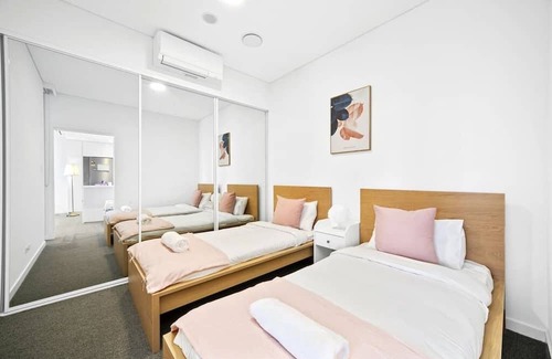 Wentworth Point Wohnung | Waterfront Modern 2B2B APT@Marina square