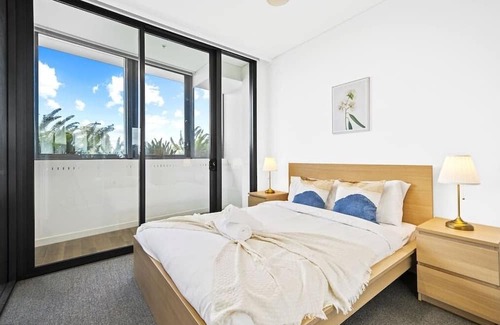 Wentworth Point Wohnung | Waterfront Modern 2B2B APT@Marina square