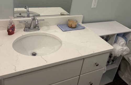 Chesapeake Wohnung | 1QBed 1Bath/Fast WI-FI/No clean Fee/Keyless Entry