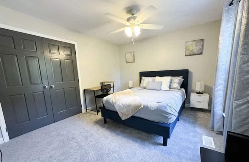 Knightdale Haus | 15 minutes to Raleigh beauty