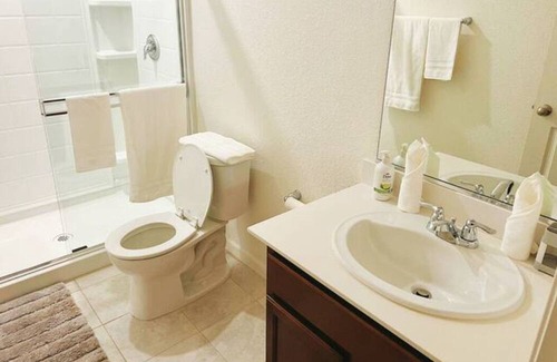 Pleasant Grove Haus | Luxury Roseville Family Party House