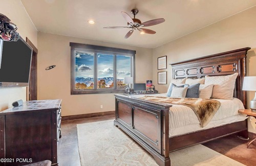 Stagecoach Estates Haus | Park City home close to skiing, snowmobiling, Sundance & Main Street.