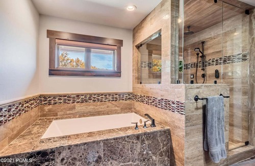 Stagecoach Estates Haus | Park City home close to skiing, snowmobiling, Sundance & Main Street.
