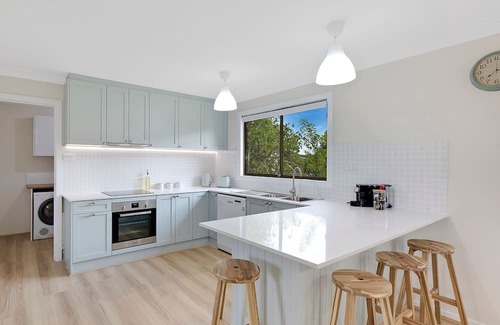 Dora Creek Haus | Dawn To Dusk River Retreat